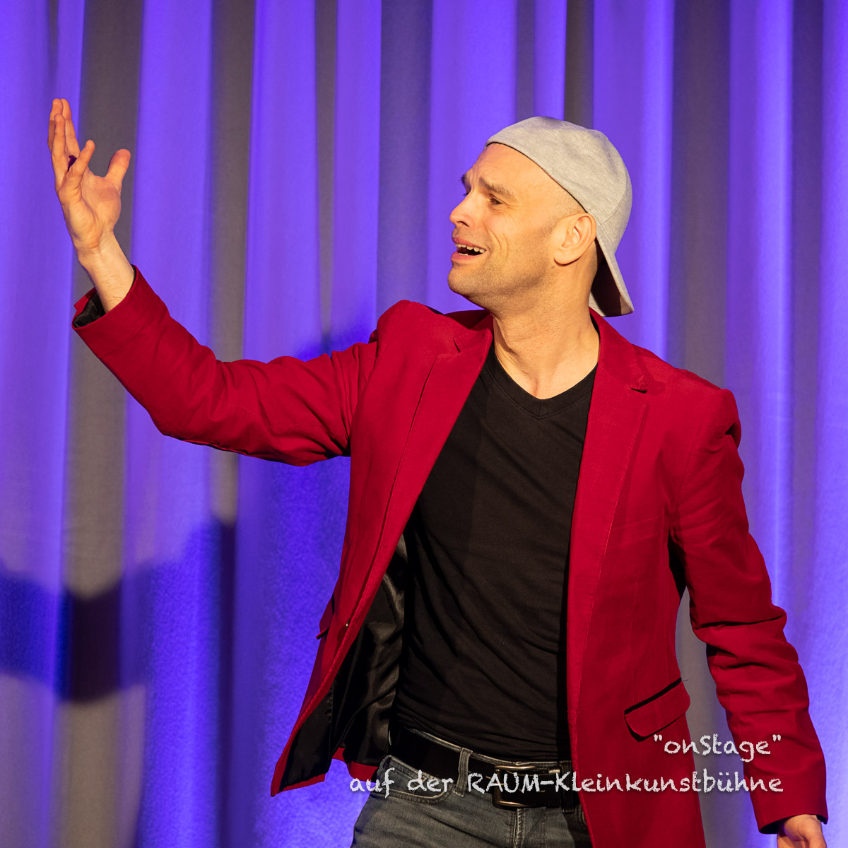 Christiano (Chr. Schmidseder) mit Standup Comedy forderte die Lachmuskeln.