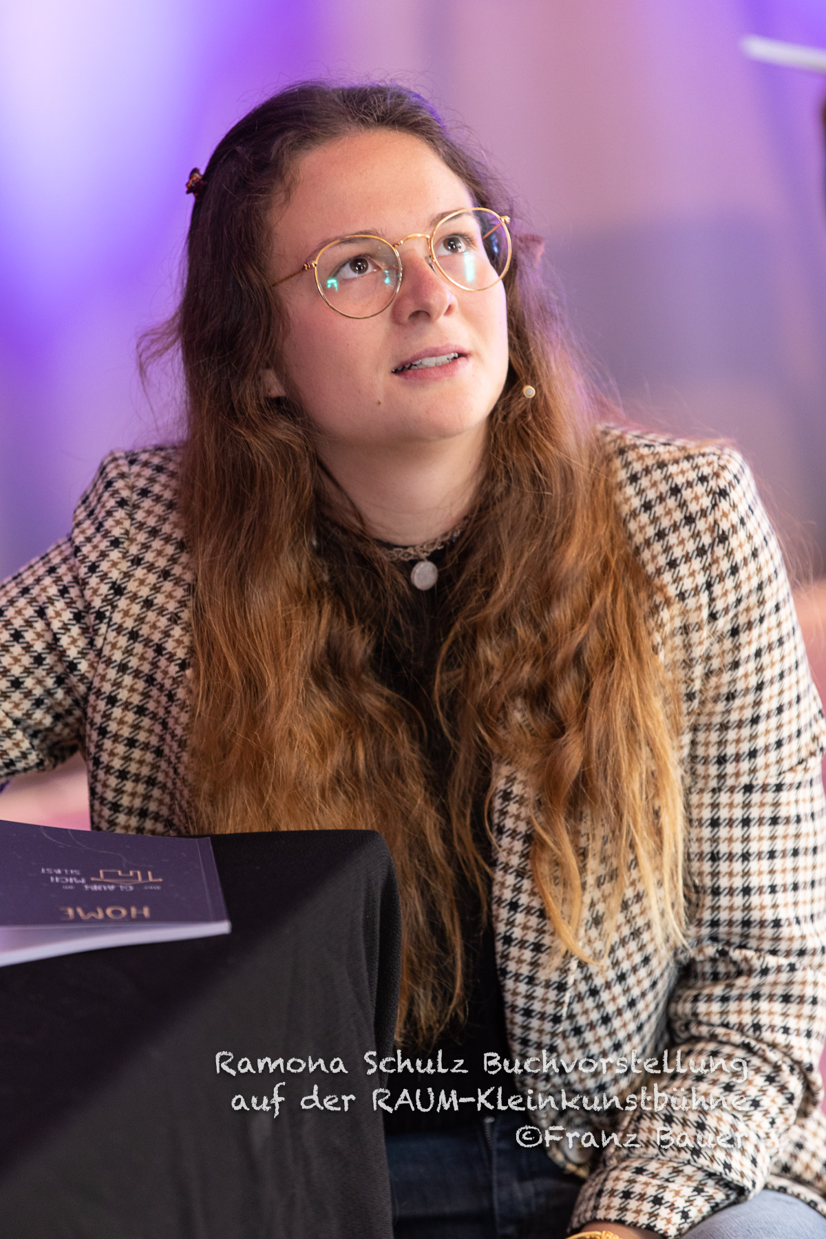 Das Buch mit persönlicher Widmung kaufte das Publikum gerne.