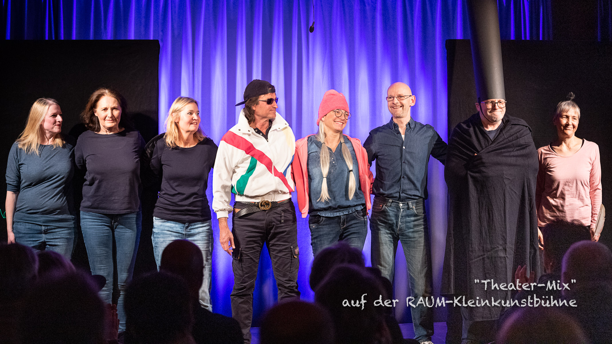 Ein genussvoller, kurzweiliger Theater-Abend. Danke an die großartigen SpielerInnen :-)